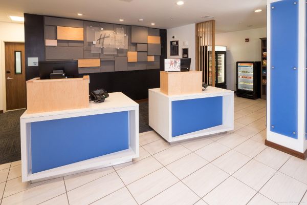 Holiday Inn Express & Suites LA PORTE (La Porte)